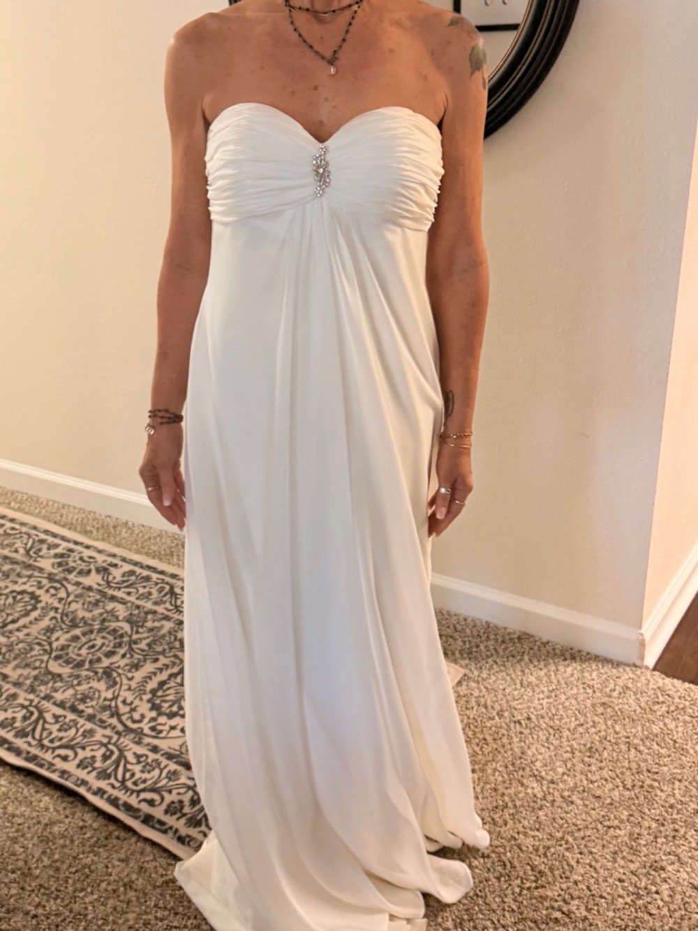 Elegant Strapless White Bridal Gown